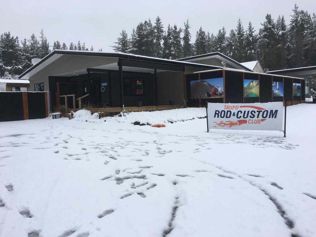 נשיונל פארק Tongariro Holiday Park מראה חיצוני תמונה